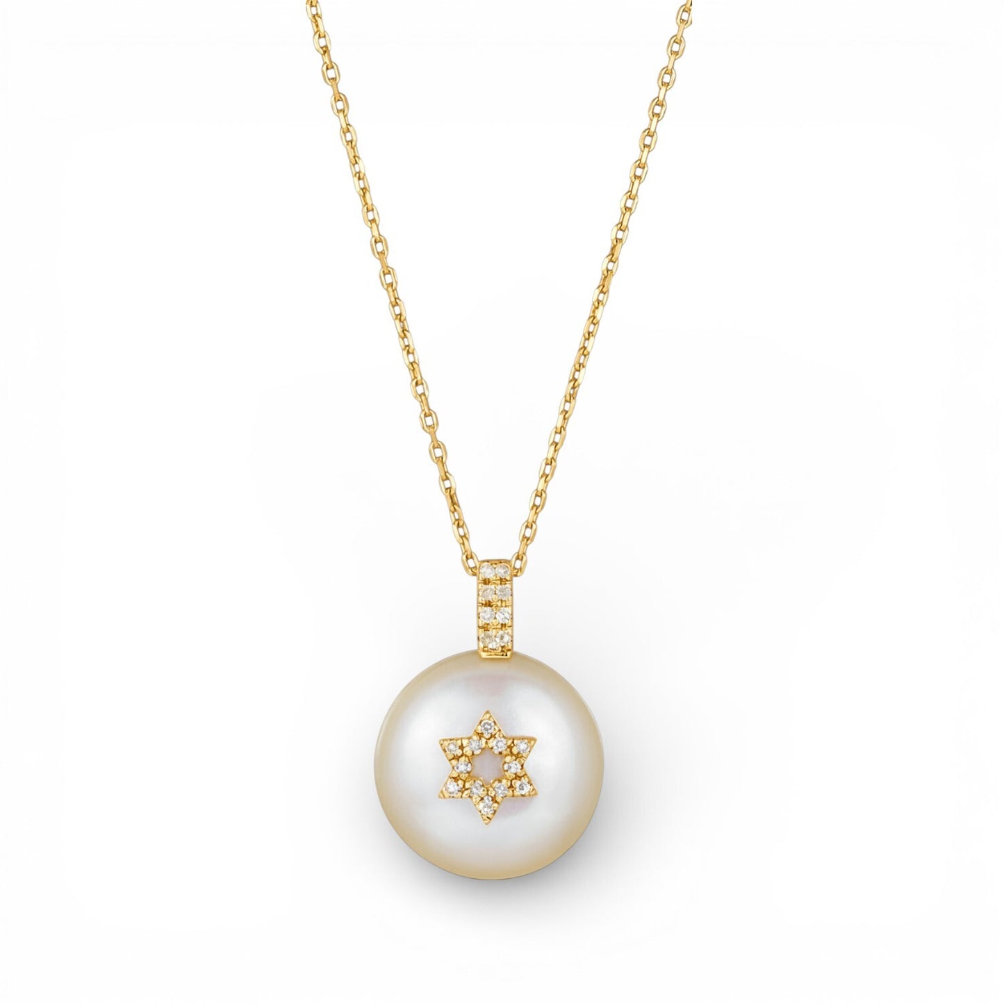 Pearl necklace in 14K gold with Jewish Star pendant by Alef Bet