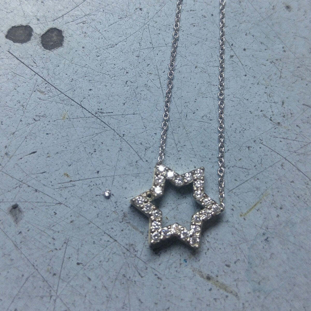 Diamond Pave Star Necklace in 14k Gold