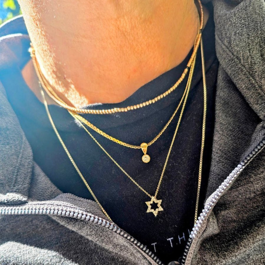 Diamond Pave Star Necklace in 14k Gold