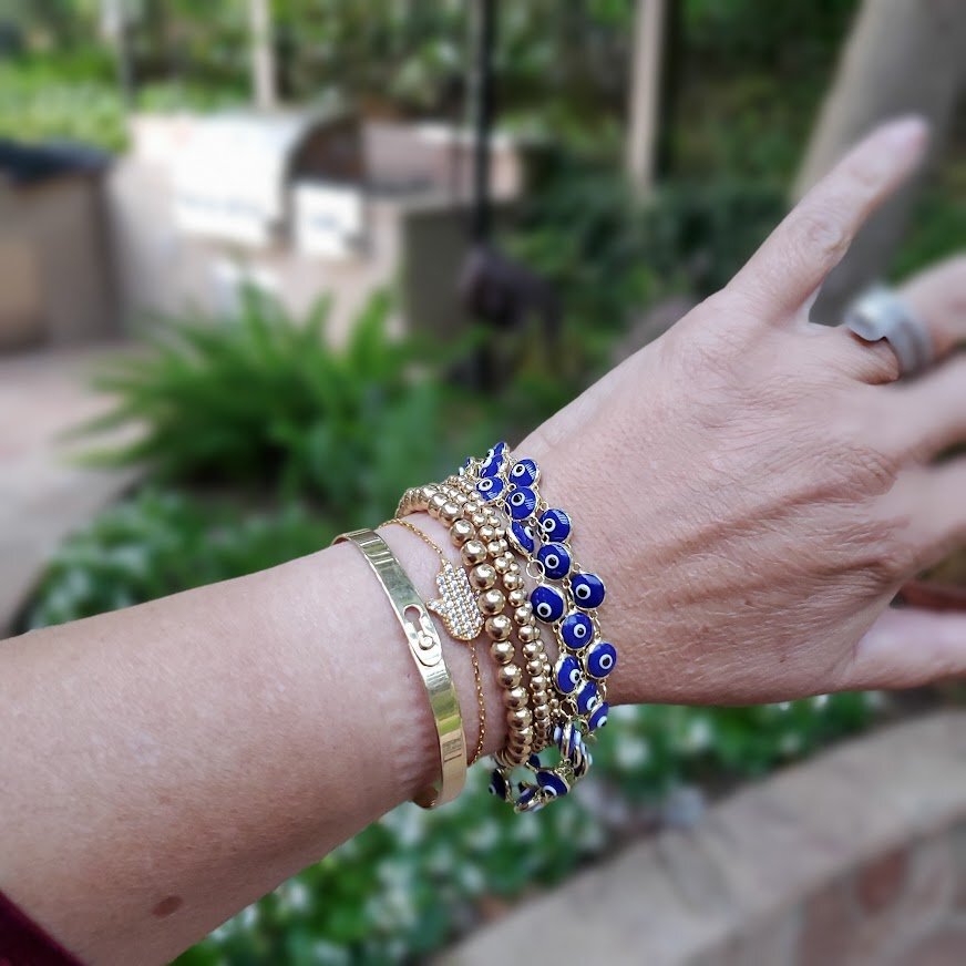 Elegant Hamsa Hand Bracelet with Sparkling Gemstones