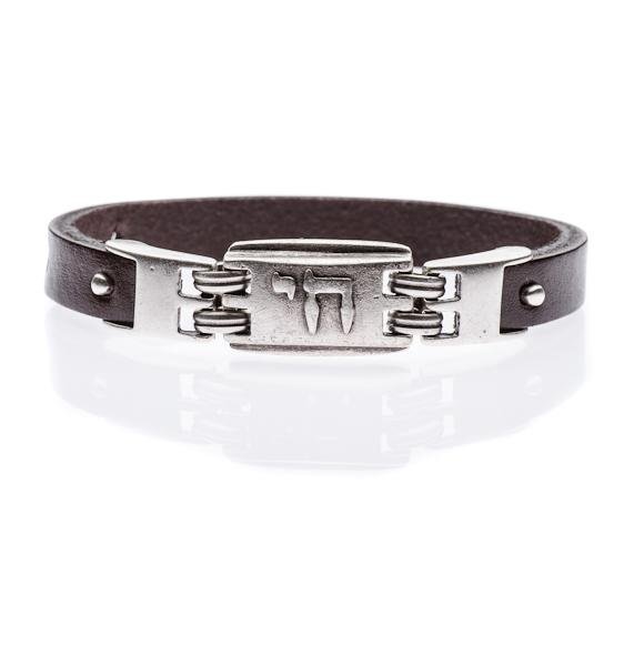 Chai Hebrew Bracelet in Leather