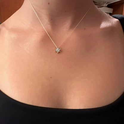 Lovely Jewish Star Necklace with Diamonds