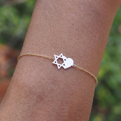 14k gold jewish star heart bracelet high-polish finish detail view by Alef Bet