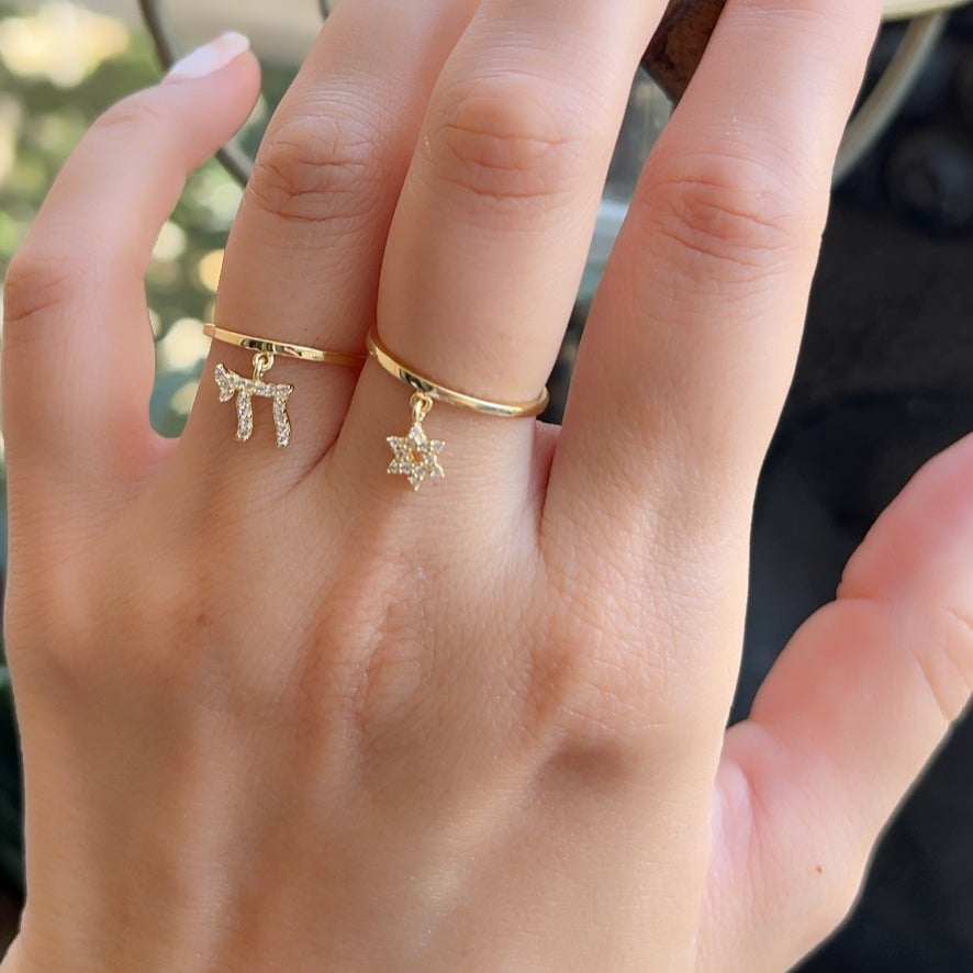 One Size Fits All Chai Ring in Yellow Gold
