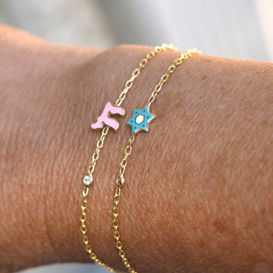 Pink or Blue Jewish Star Bracelet with a Sparkling Gemstone
