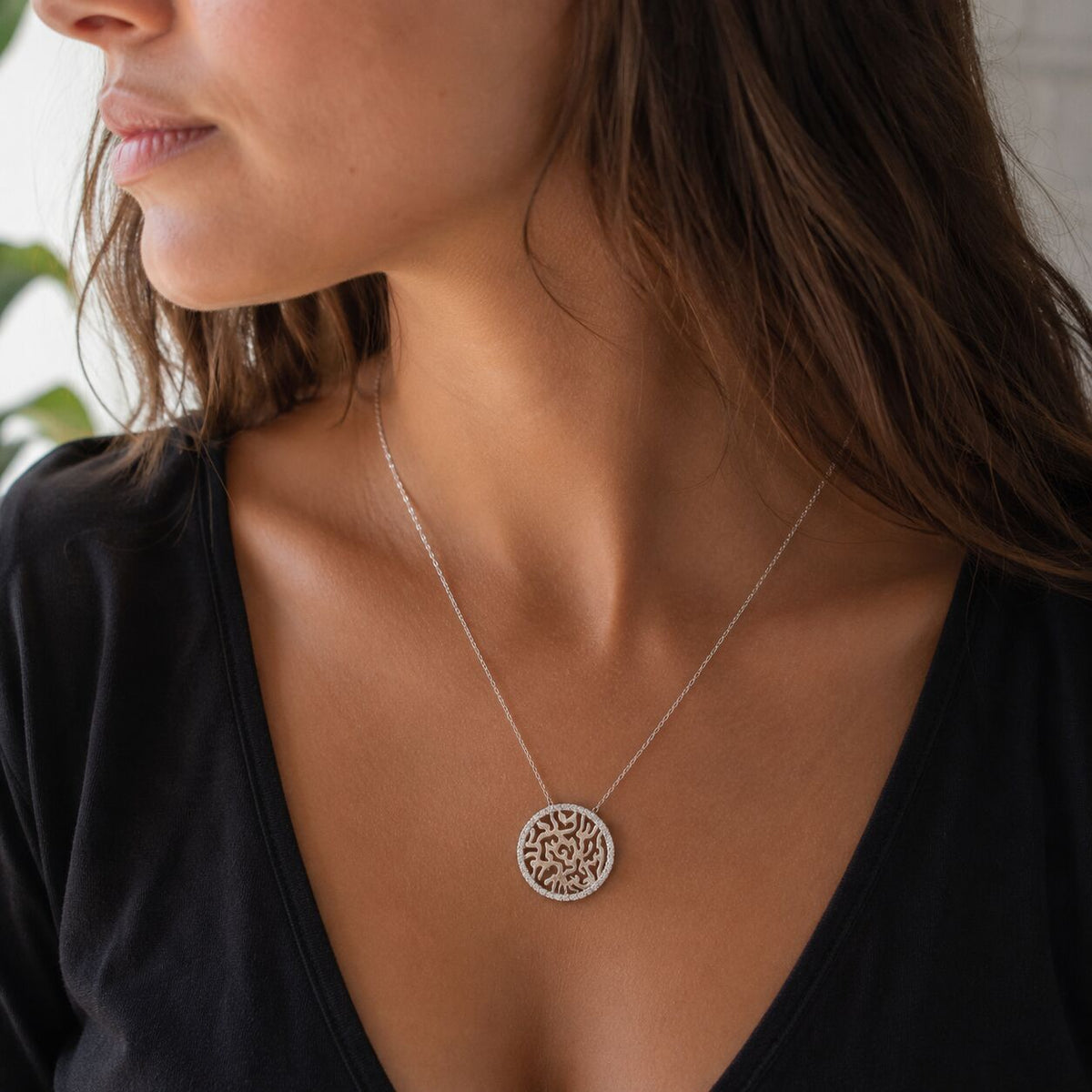 Shema Yisrael Jewish Prayer Necklace in Sterling Silver 925 with Cubic Zirconia Halo, wear your faith every day