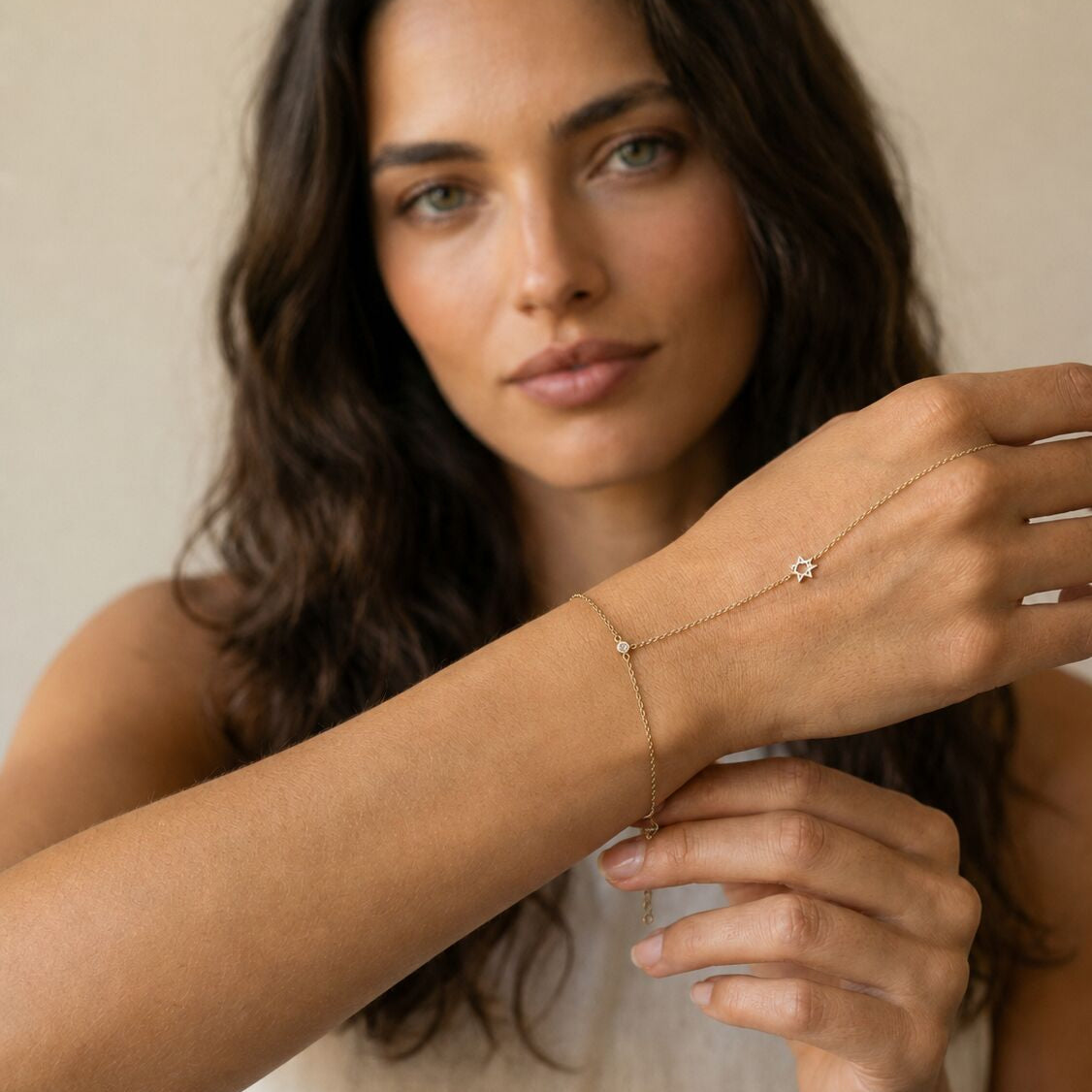 Star of David Hand Chain Bracelet in 14k Gold with Diamonds