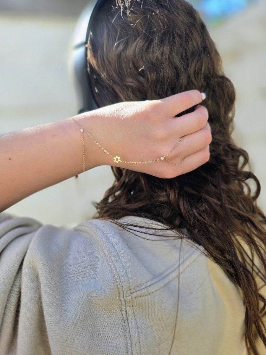Star of David Hand Chain Bracelet in 14k Gold with Diamonds