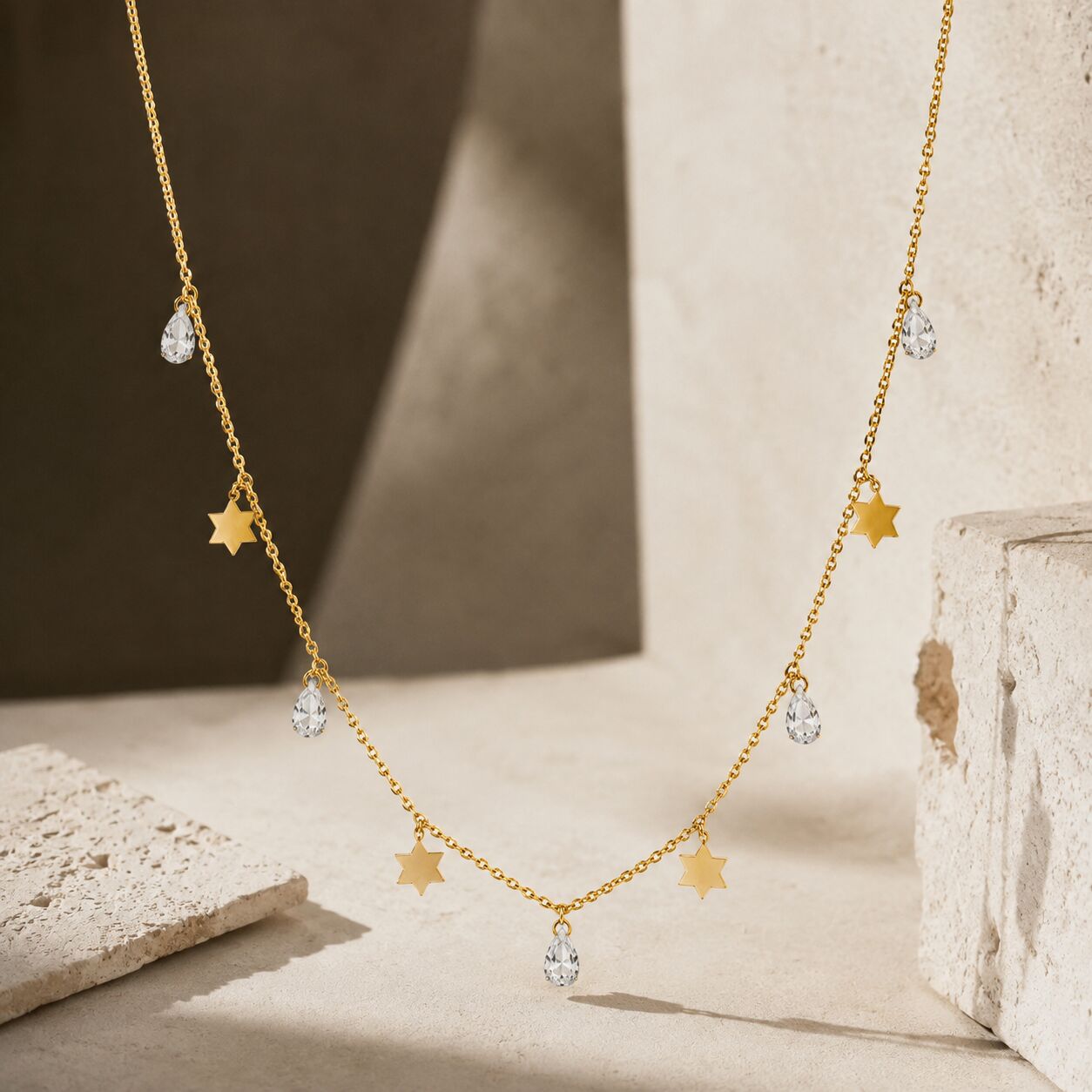 Star with Pear Shaped Gemstones