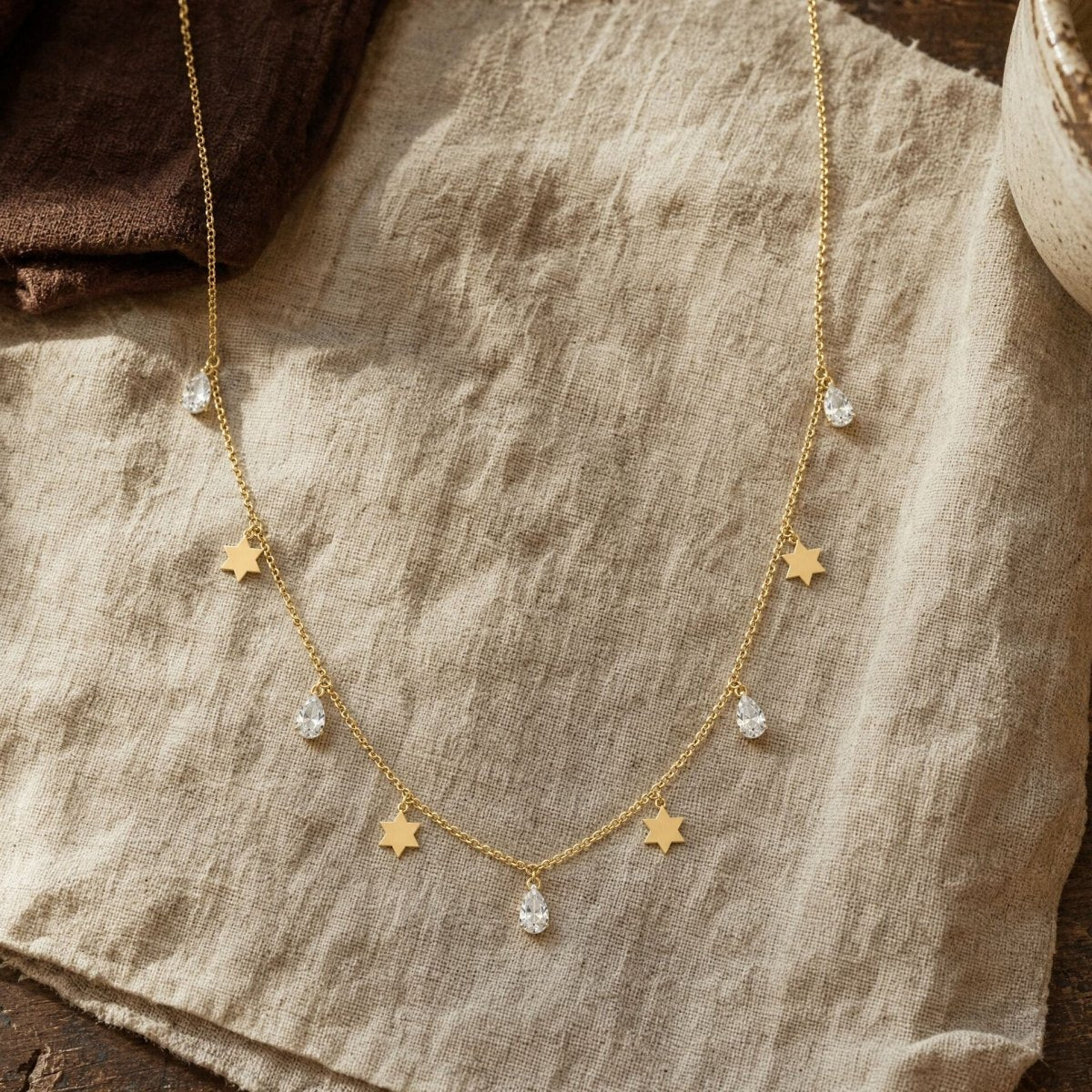 Star with Pear Shaped Gemstones